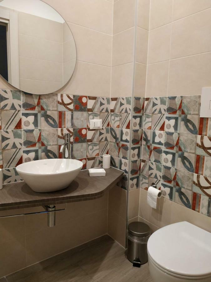 Marina Blu Rooms カステッランマーレ・デル・ゴルフォ エクステリア 写真