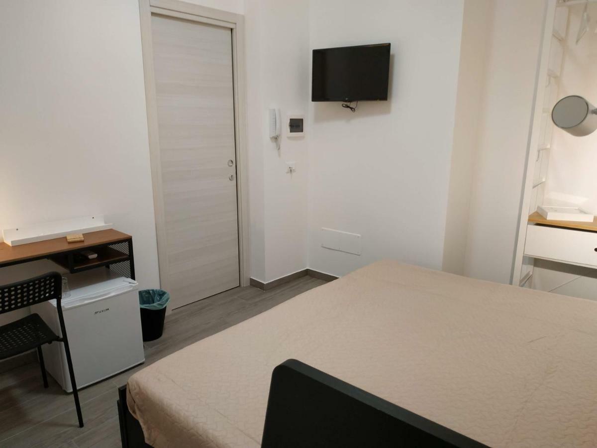 Marina Blu Rooms カステッランマーレ・デル・ゴルフォ エクステリア 写真